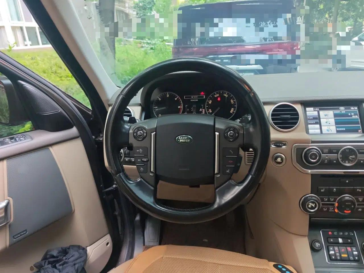 Land Rover Discovery 2013 3.0 SDV6 HSE Diesel Edition — миниатюра 10