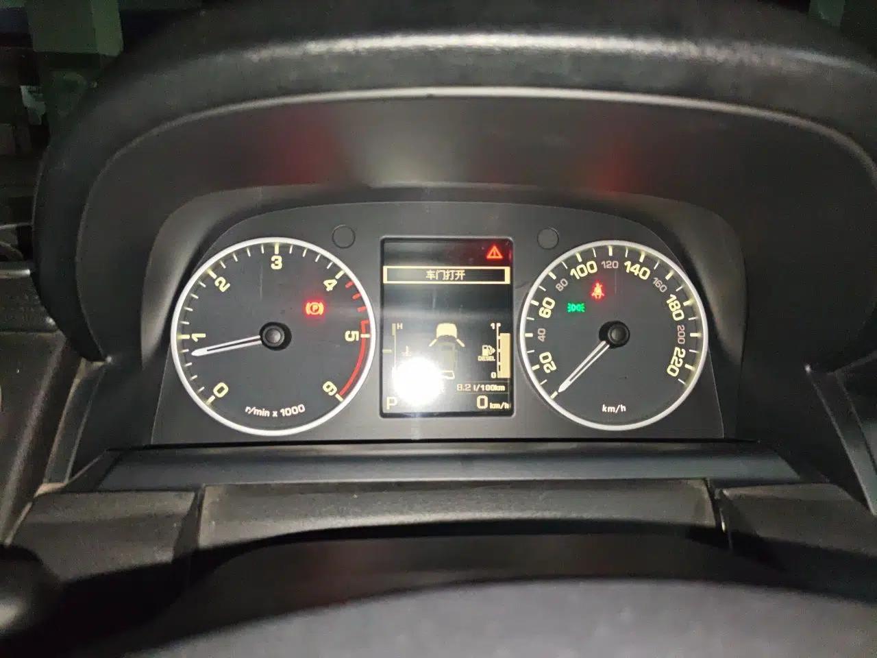 Land Rover Discovery 2014 3.0 SDV6 HSE Diesel Edition — миниатюра 11