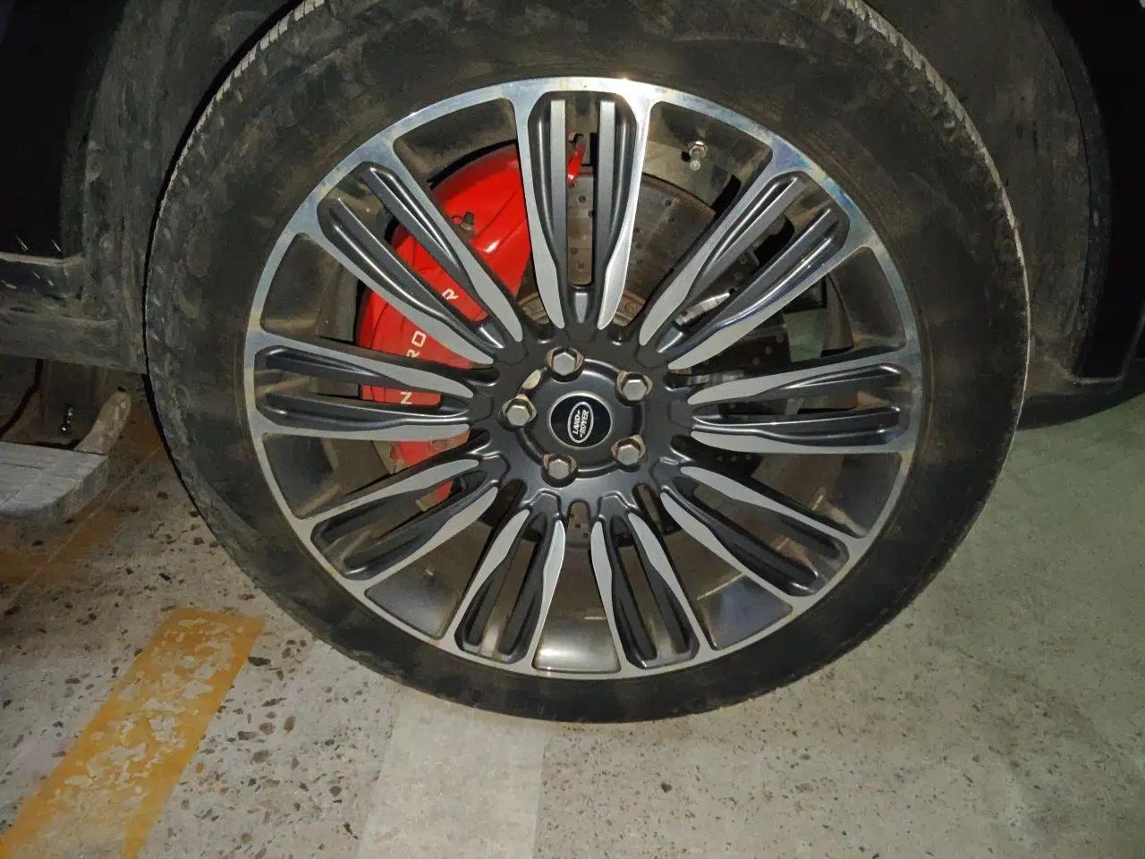 Land Rover Discovery 2014 3.0 SDV6 HSE Diesel Edition — миниатюра 8