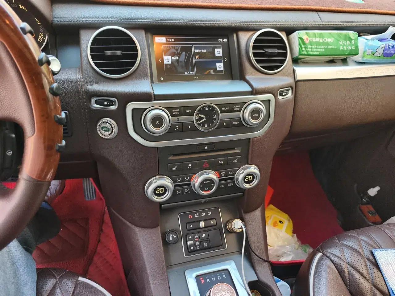 Land Rover Discovery 2015 3.0 SDV6 HSE Diesel Version — миниатюра 13