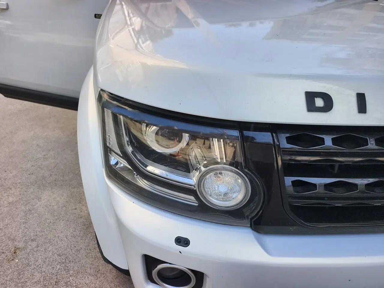 Land Rover Discovery 2015 3.0 SDV6 HSE Diesel Version — миниатюра 7