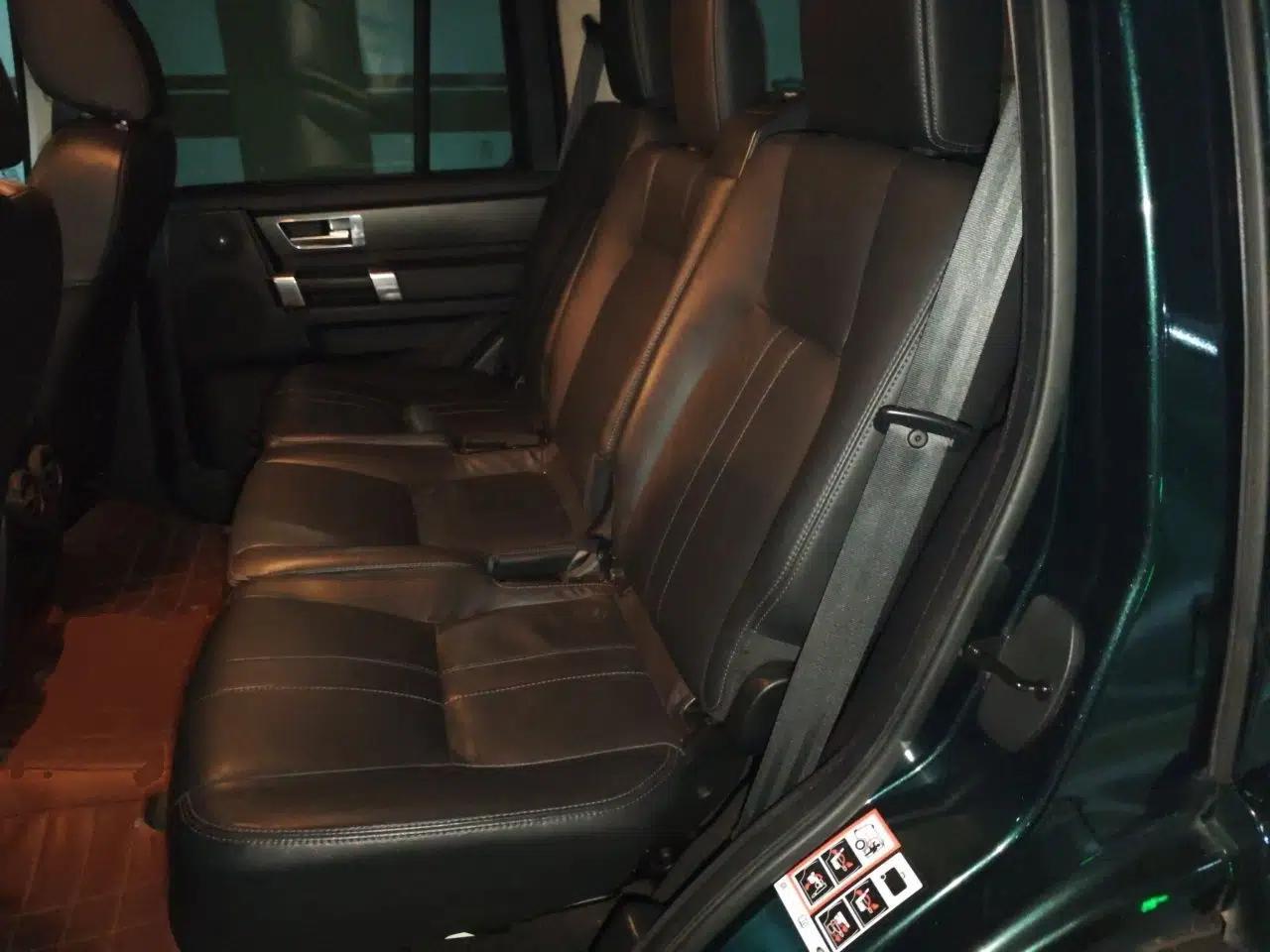 Land Rover Discovery 2013 3.0 SDV6 HSE Diesel Edition — миниатюра 17