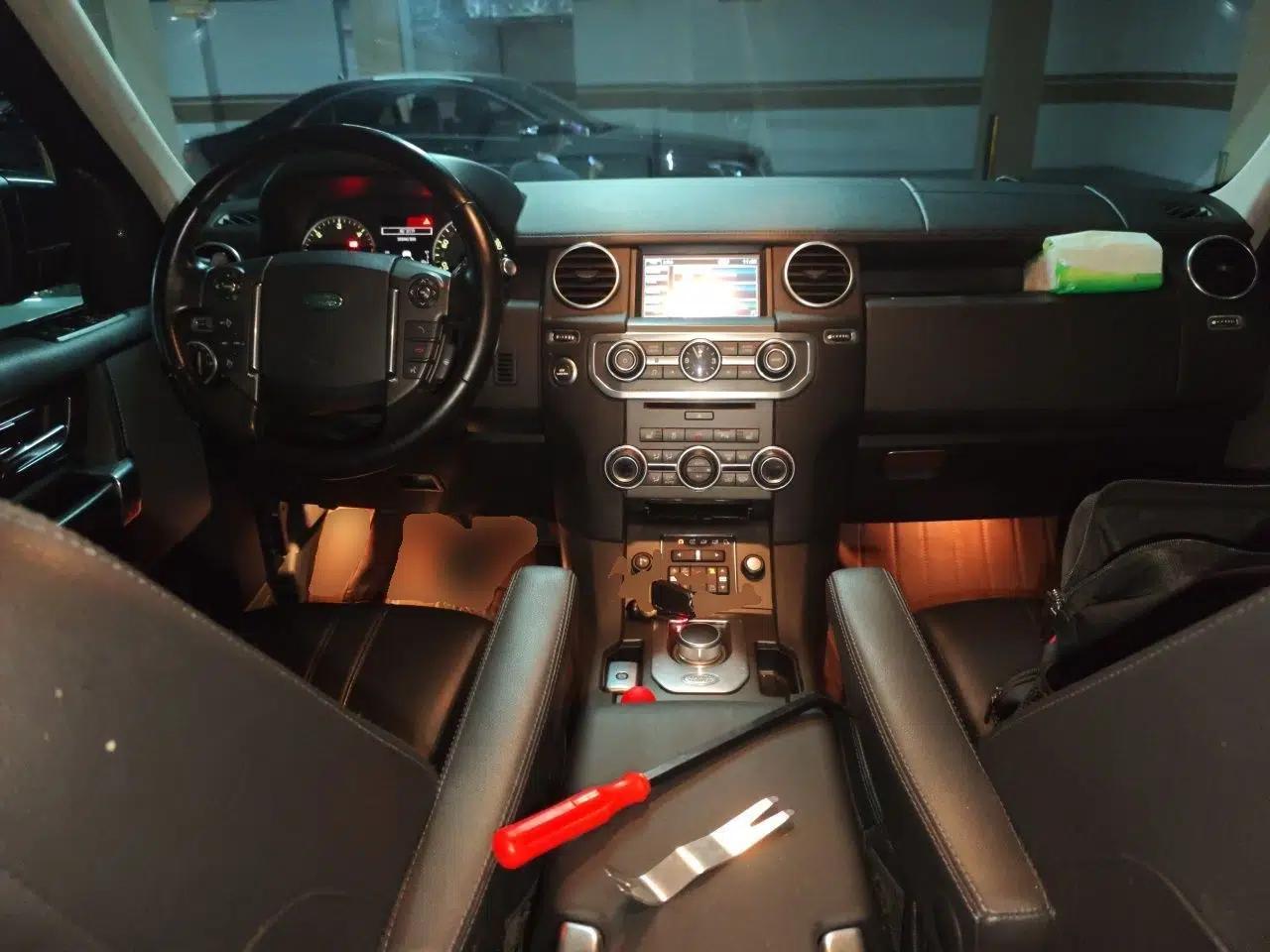 Land Rover Discovery 2013 3.0 SDV6 HSE Diesel Edition — миниатюра 9