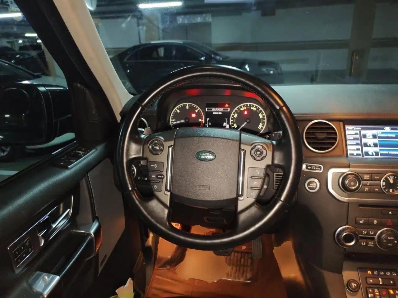 Land Rover Discovery 2013 3.0 SDV6 HSE Diesel Edition — миниатюра 10