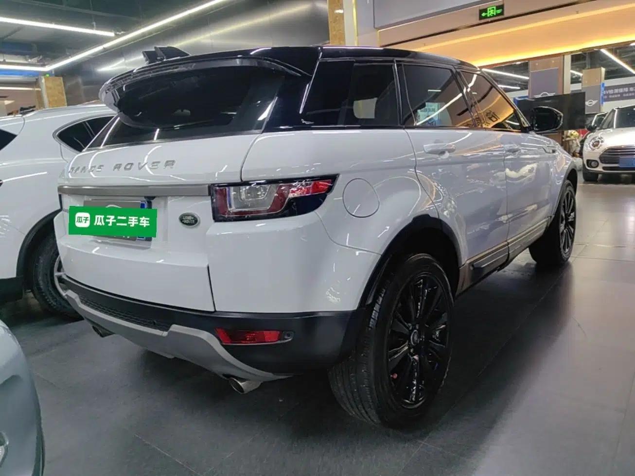 Land Rover Range Evoque 2017 2.0T SE Smart Glow Edition — миниатюра 6