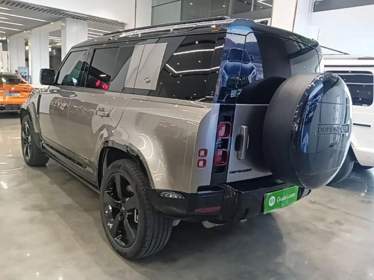 Land Rover Defender 2024 110 3.0T P400 XS — миниатюра 13