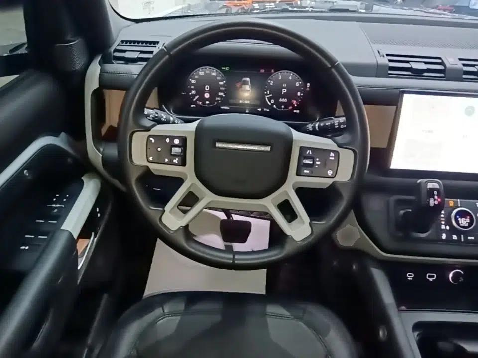 Land Rover Defender 2024 110 3.0T P400 XS — миниатюра 18