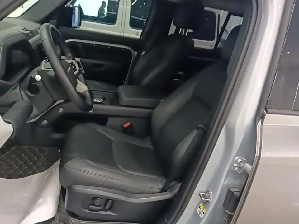 Land Rover Defender 2024 110 3.0T P400 XS — миниатюра 22