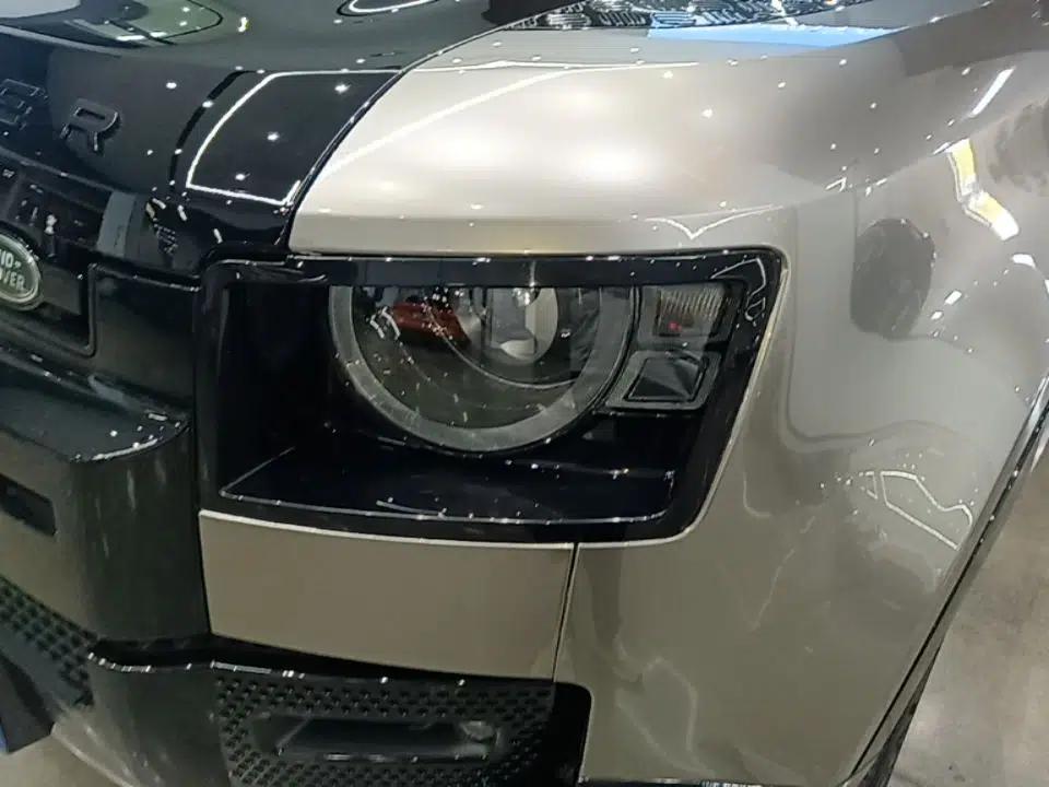 Land Rover Defender 2024 110 3.0T P400 XS — миниатюра 8