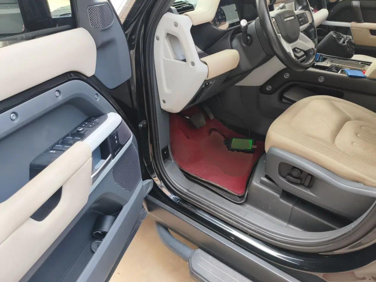 Land Rover Defender 2020 110 P400 SE — миниатюра 16