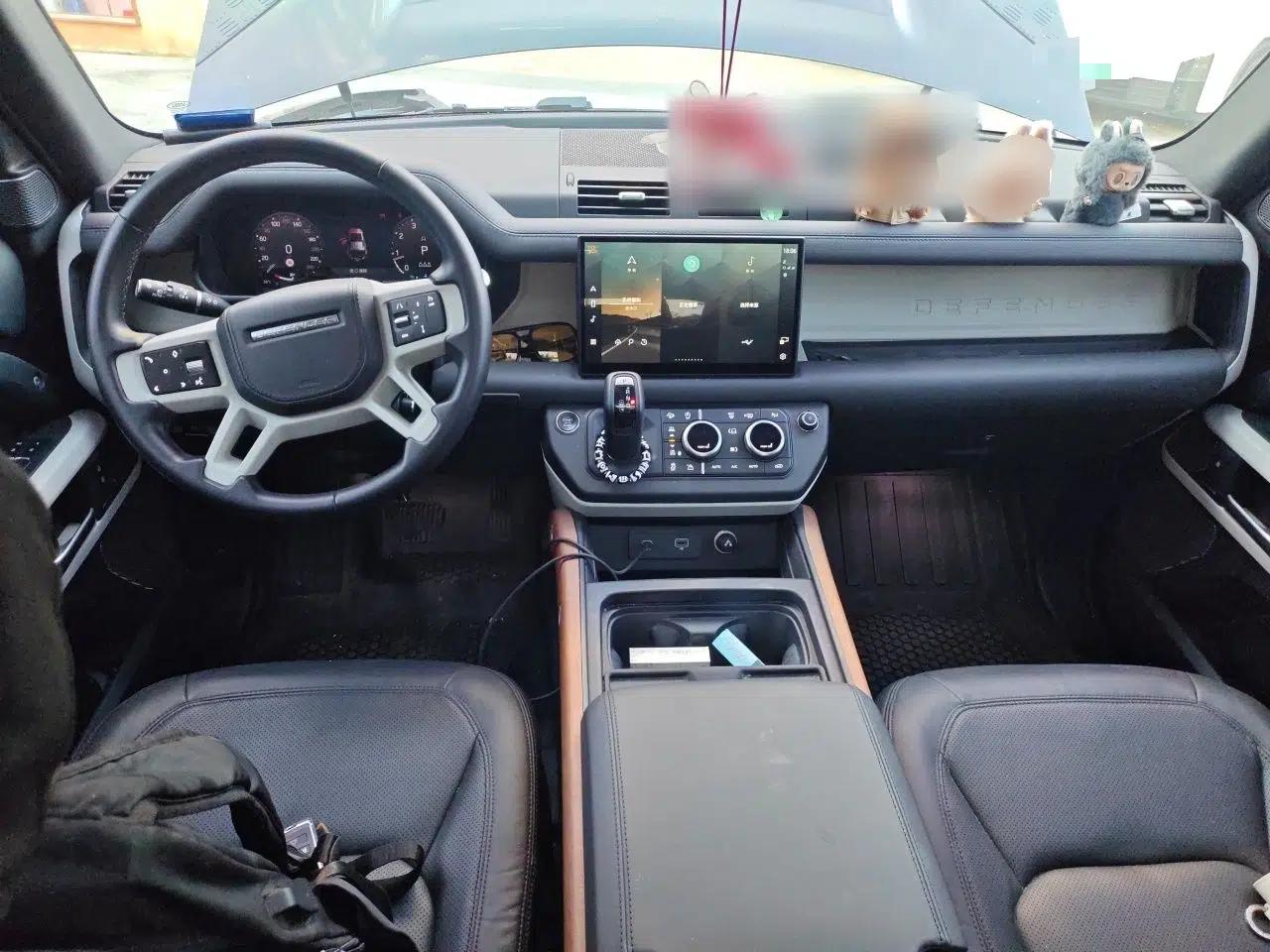 Land Rover Defender 2023 Facelift 110 3.0T P400 Dark Edition — миниатюра 9
