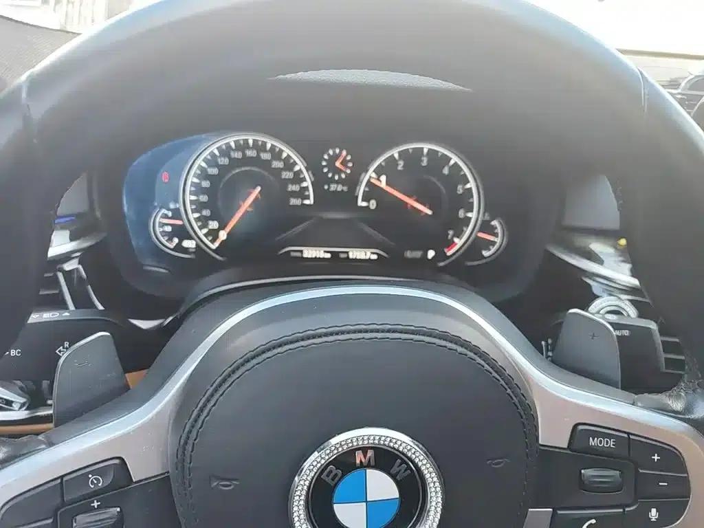 2018 BMW 5 Series 530Li xDrive M Sport Package — миниатюра 3