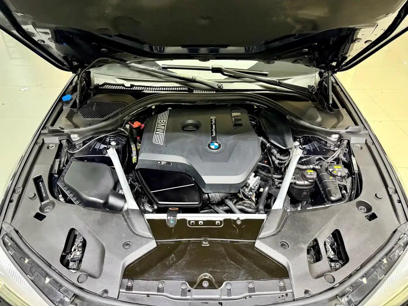 2018 BMW 5 Series Facelift 530Li xDrive M Sport Package — миниатюра 13