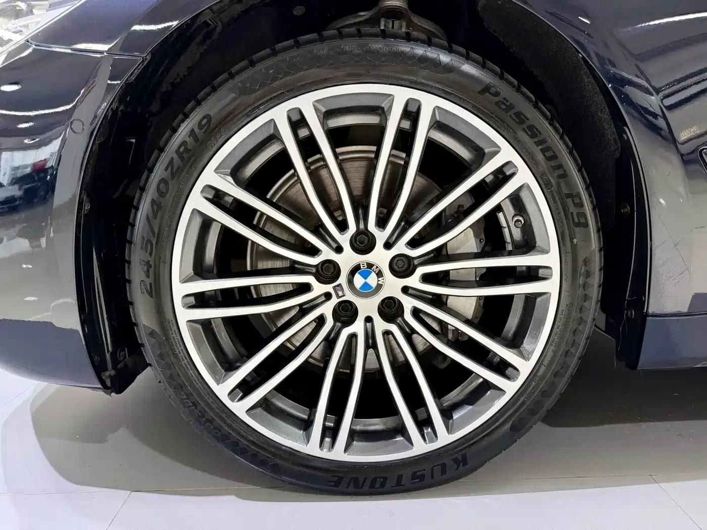 2018 BMW 5 Series Facelift 530Li xDrive M Sport Package — миниатюра 14