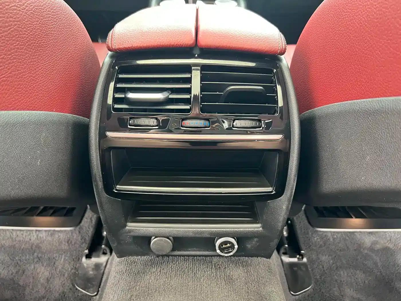 2019 BMW 5 Series Facelift 530Li Leading Edition M Sport Package — миниатюра 19