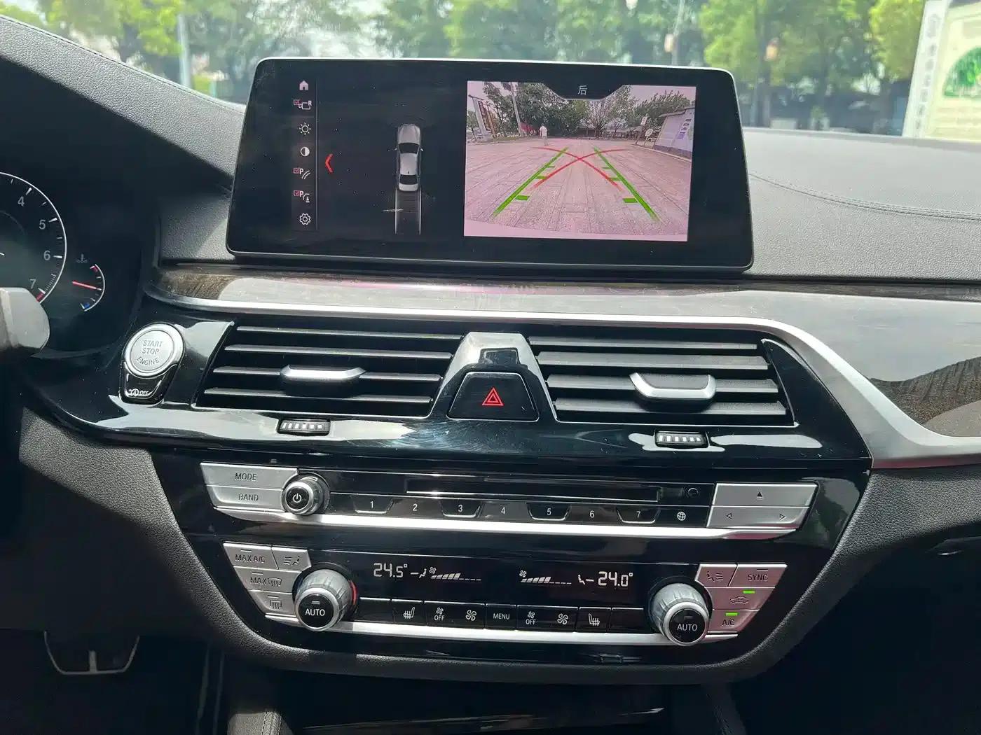 2019 BMW 5 Series Facelift 530Li Leading Edition M Sport Package — миниатюра 4