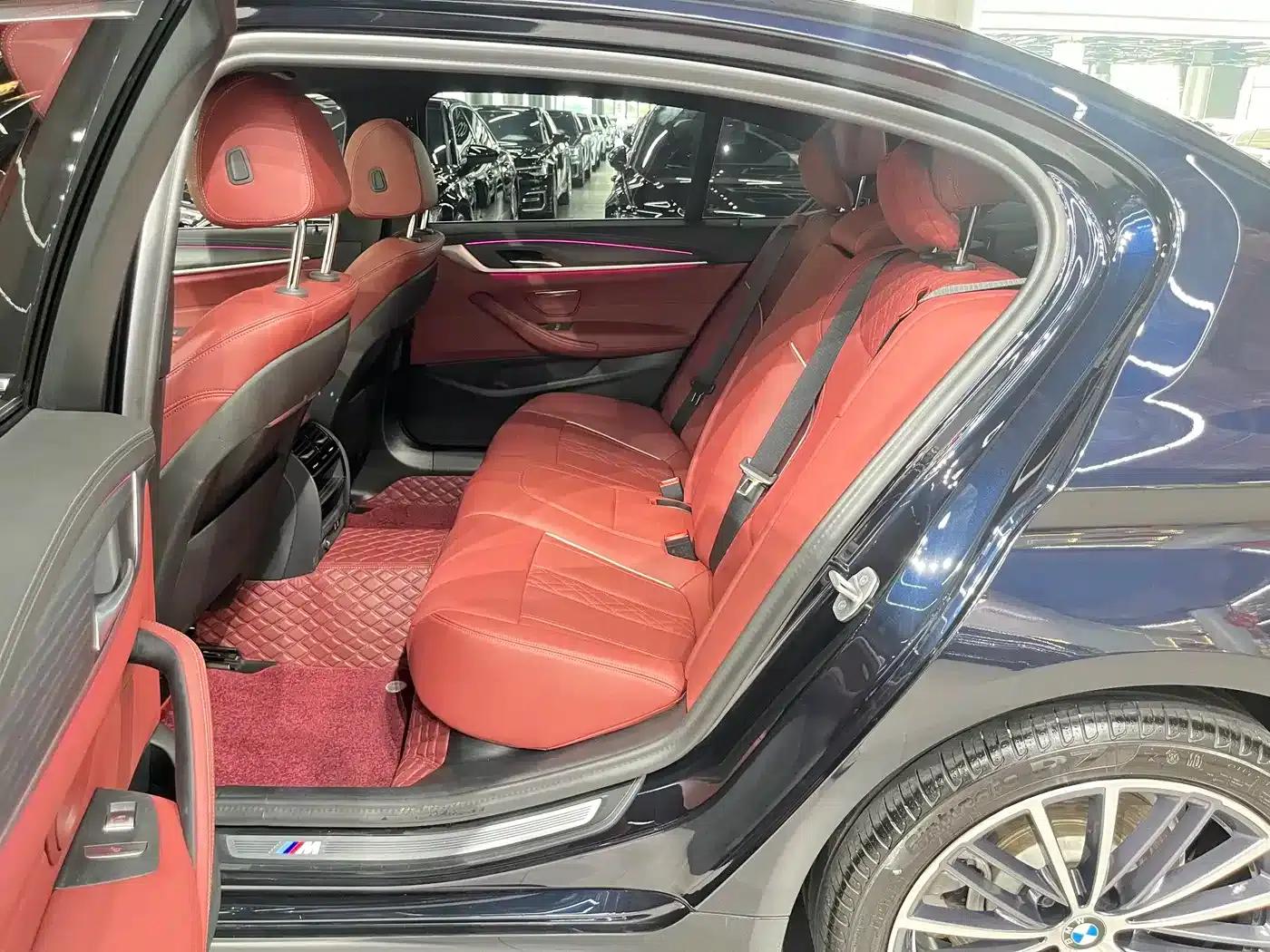 2023 BMW 5 Series Facelift 530Li Leading Edition M Sport Package — миниатюра 6