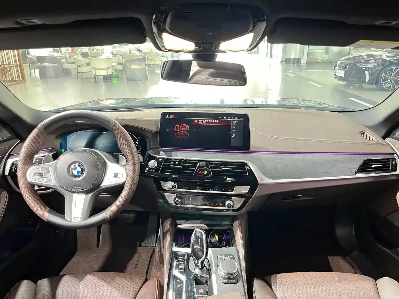 2023 BMW 5 Series 530Li Luxury M Sport Package — миниатюра 5