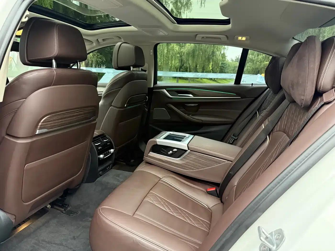 BMW 5 Series 2020 530Li Luxury Package — миниатюра 17