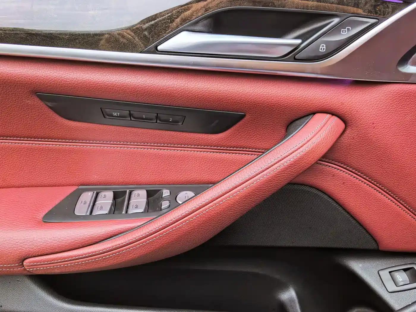 2020 BMW 5 Series 530Li xDrive M Sport Package — миниатюра 18