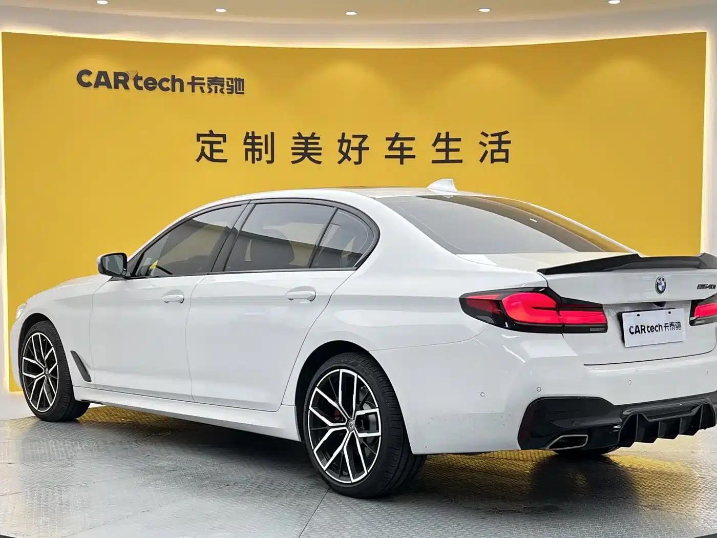2022 BMW 5 Series 530Li xDrive M Sport Package — миниатюра 33