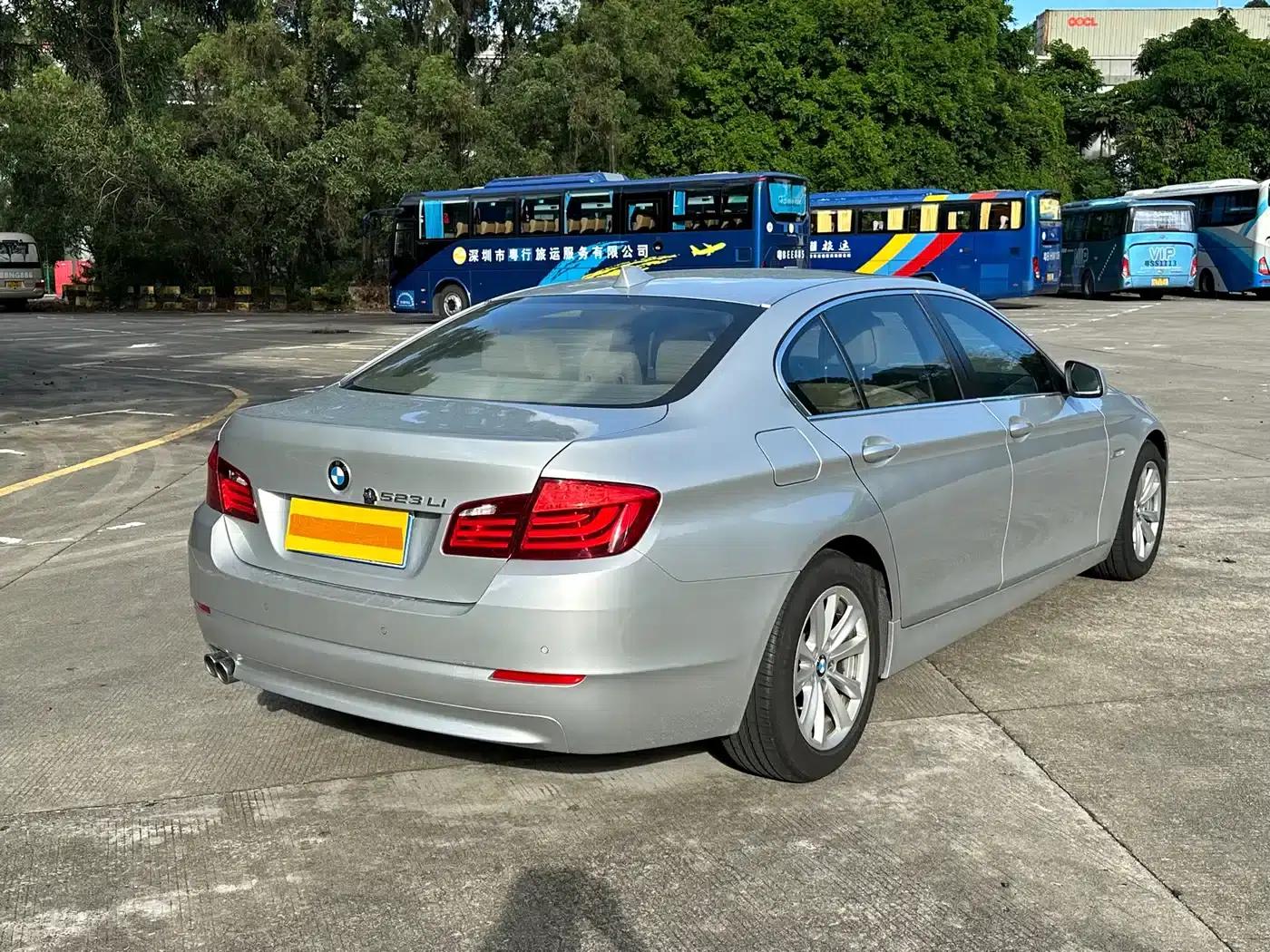 BMW 5 Series 2011 523Li Leading Edition — миниатюра 5