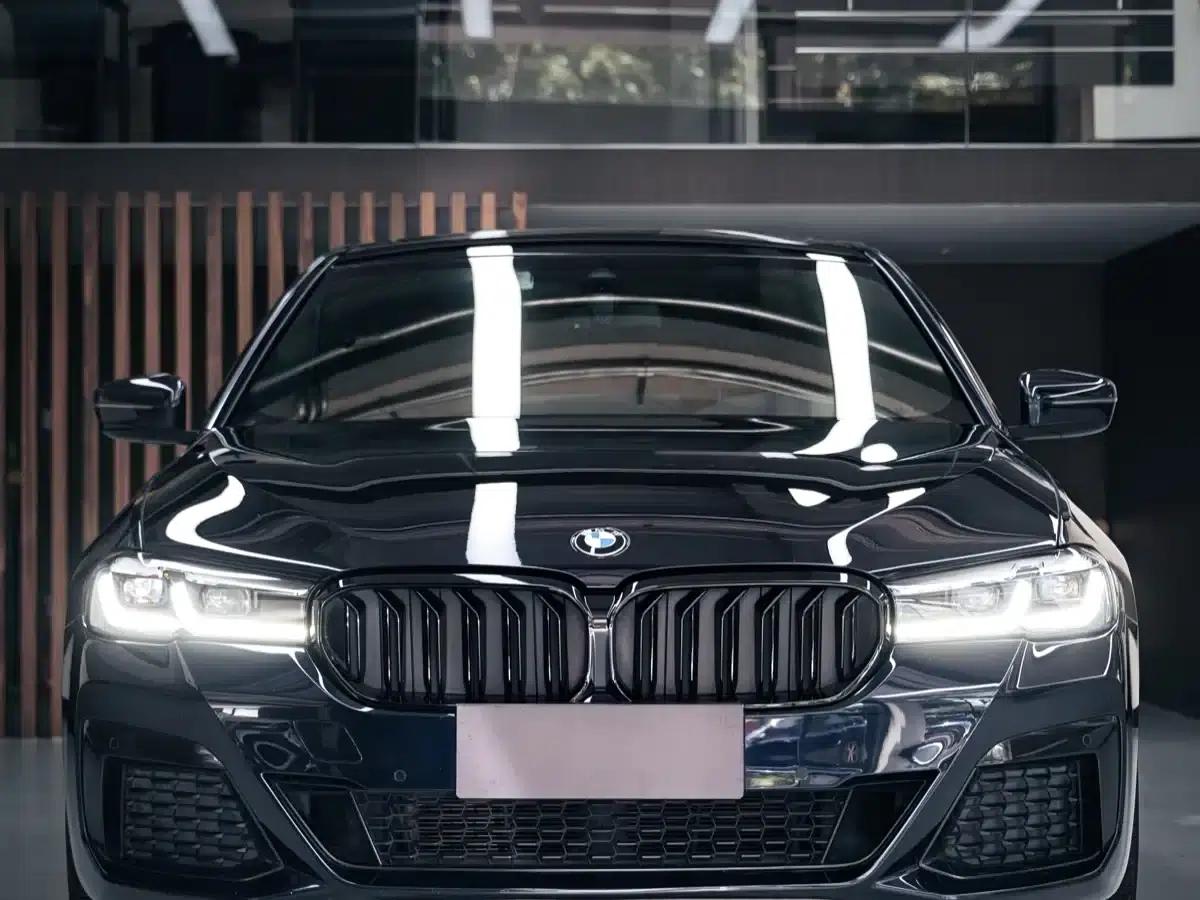 2021 BMW 5 Series 530Li Leading Edition M Sport Package — миниатюра 2