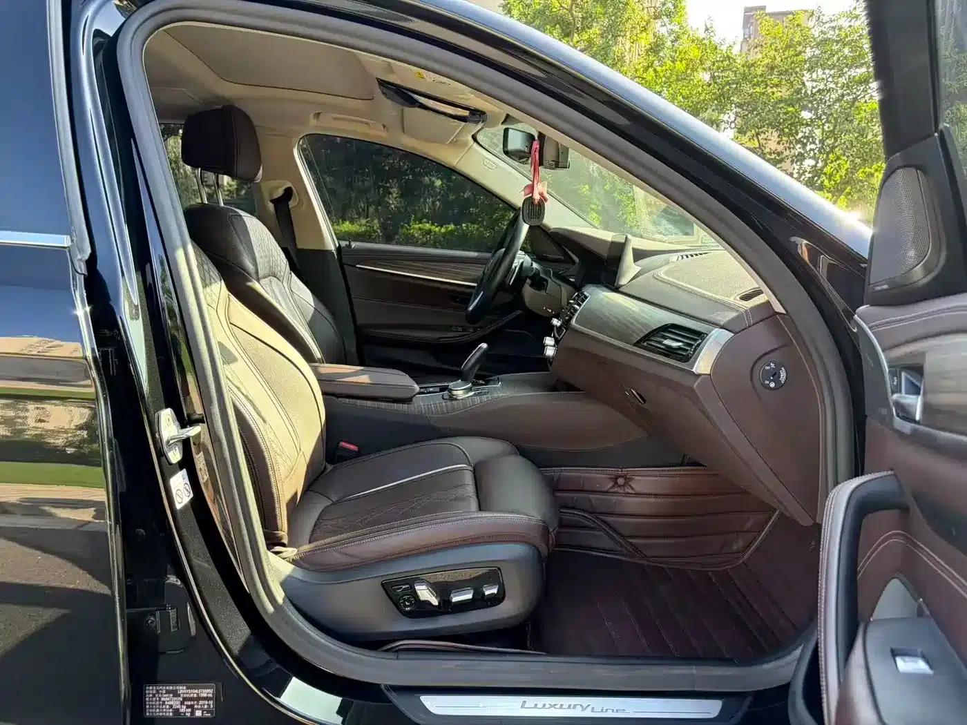 BMW 5 Series 2020 530Li Luxury Package — миниатюра 7