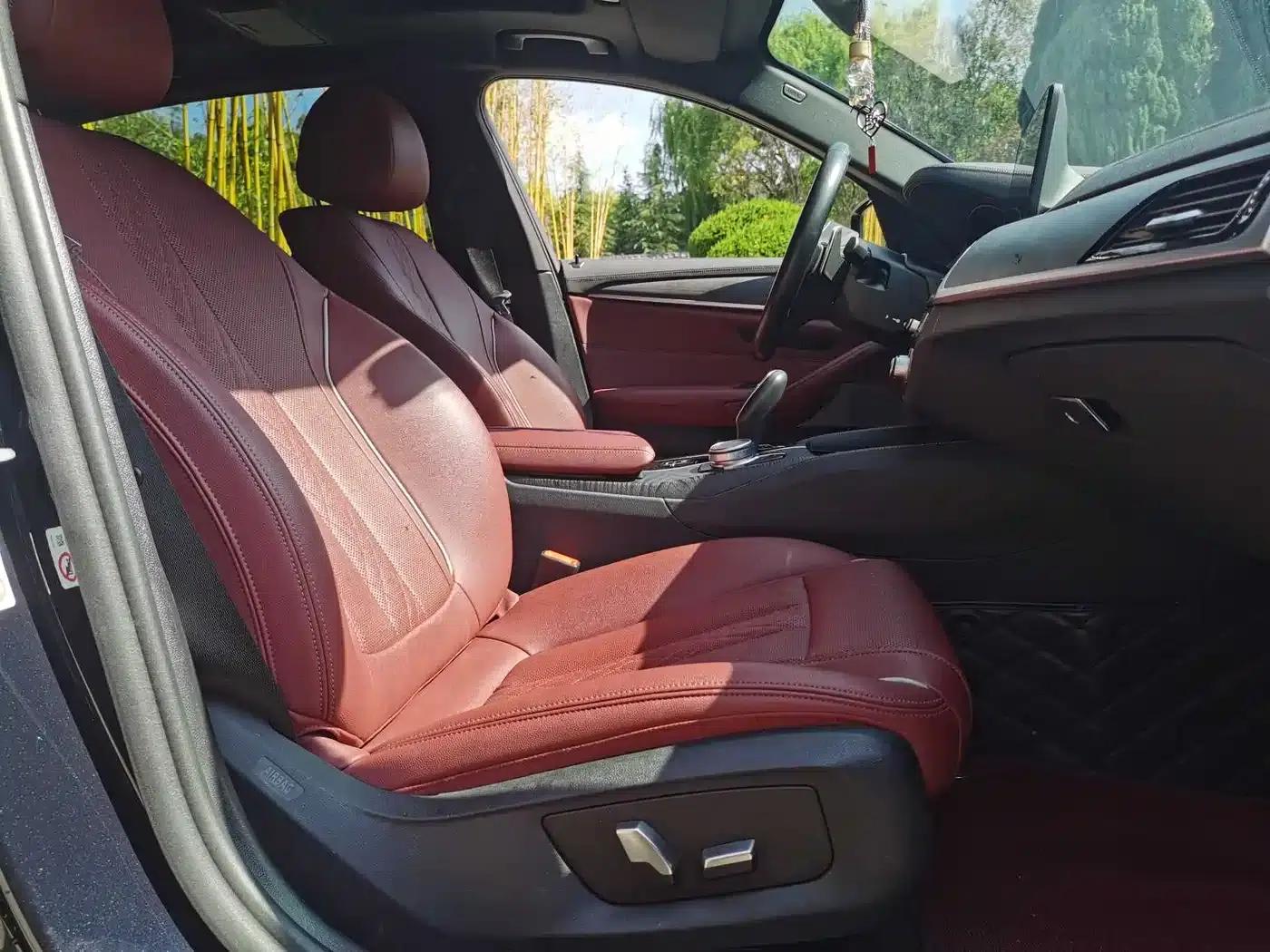 2022 BMW 5 Series 530Li Leading Edition M Sport Package — миниатюра 17