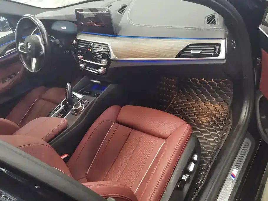 2022 BMW 5 Series 530Li Luxury M Sport Package — миниатюра 8