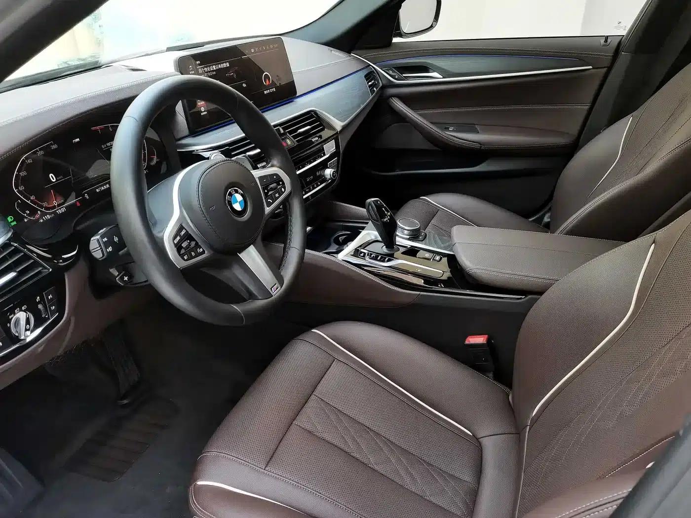 2022 BMW 5 Series 530Li Leading Edition M Sport Package — миниатюра 18