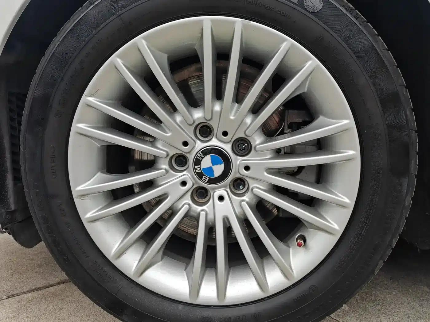 2014 BMW 5 Series 525Li Leading Edition — миниатюра 14