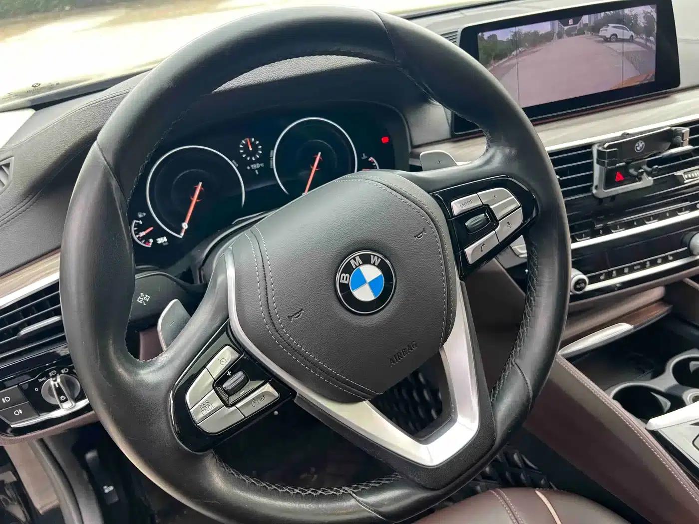 BMW 5 Series 2019 530Li Leading Luxury Package — миниатюра 11