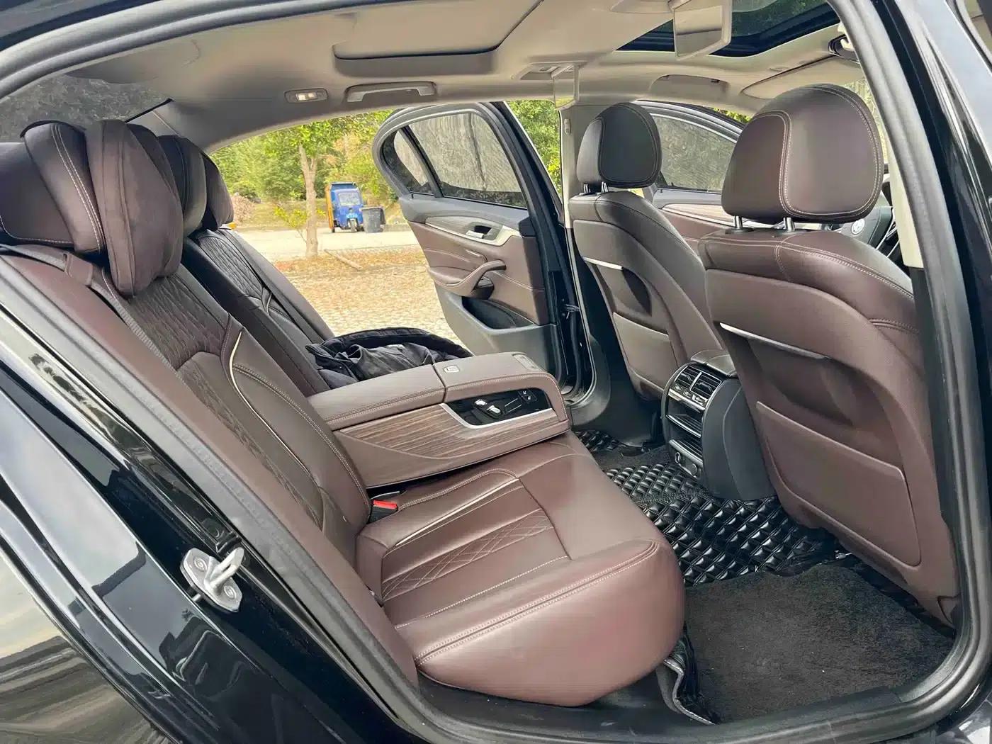 BMW 5 Series 2019 530Li Leading Luxury Package — миниатюра 16