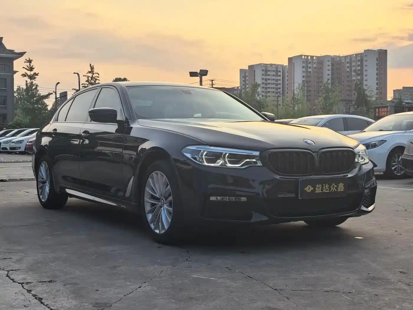 2018 BMW 5 Series 525Li M Sport Package — миниатюра 3