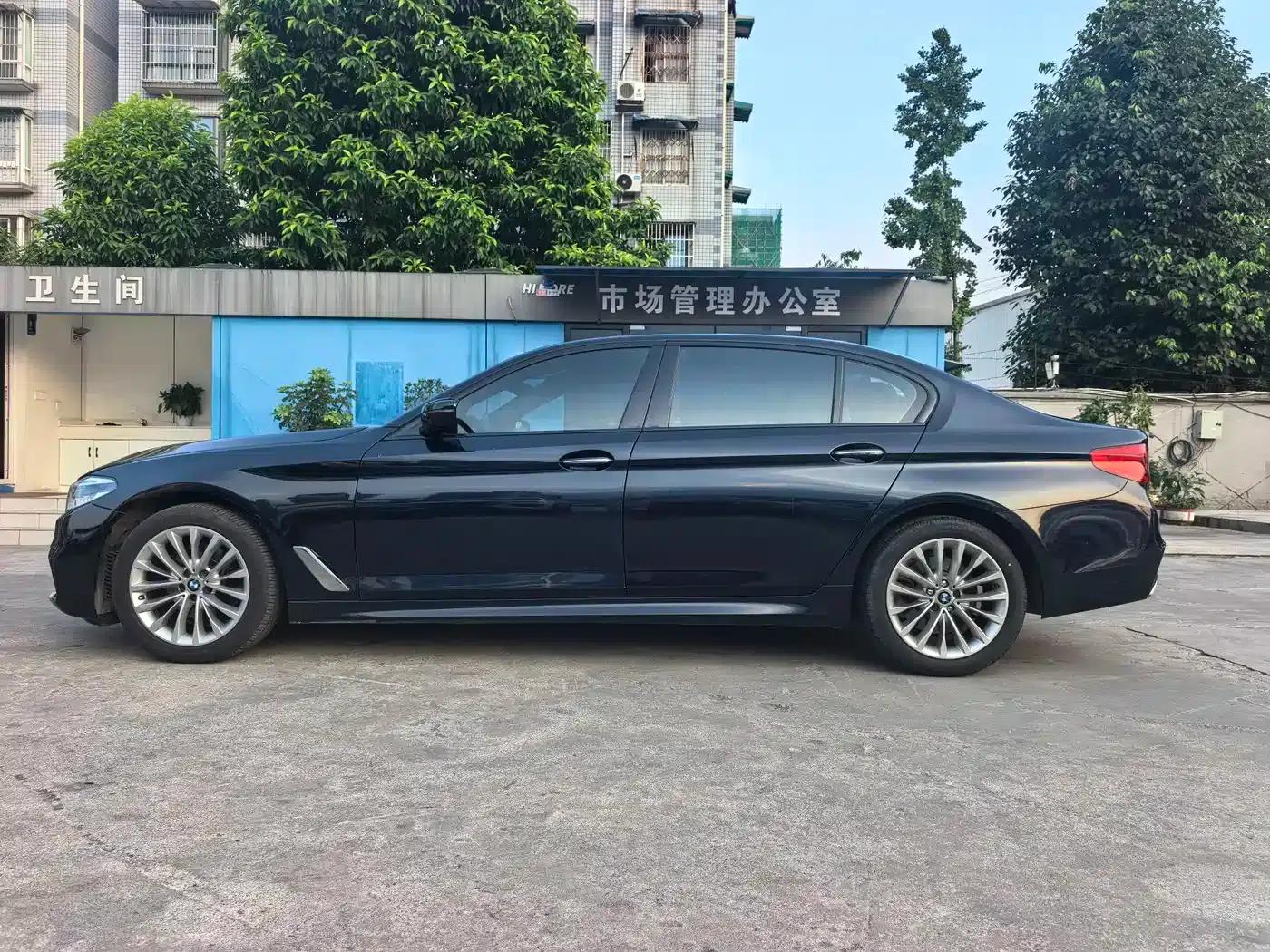 2018 BMW 5 Series 525Li M Sport Package — миниатюра 4