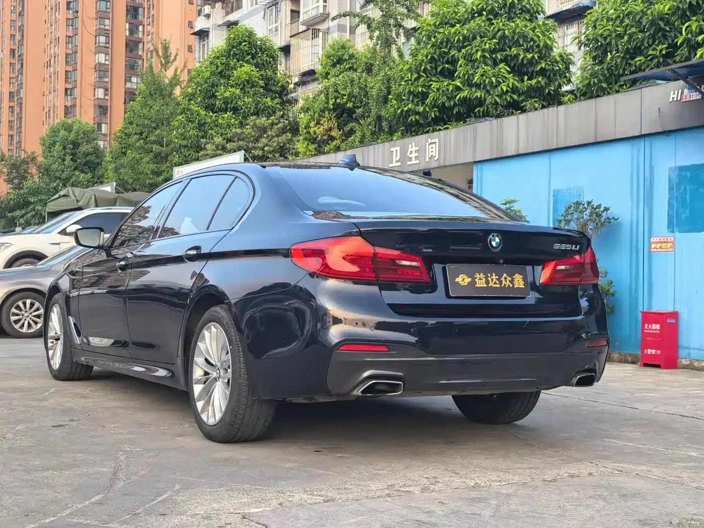 2018 BMW 5 Series 525Li M Sport Package — миниатюра 5