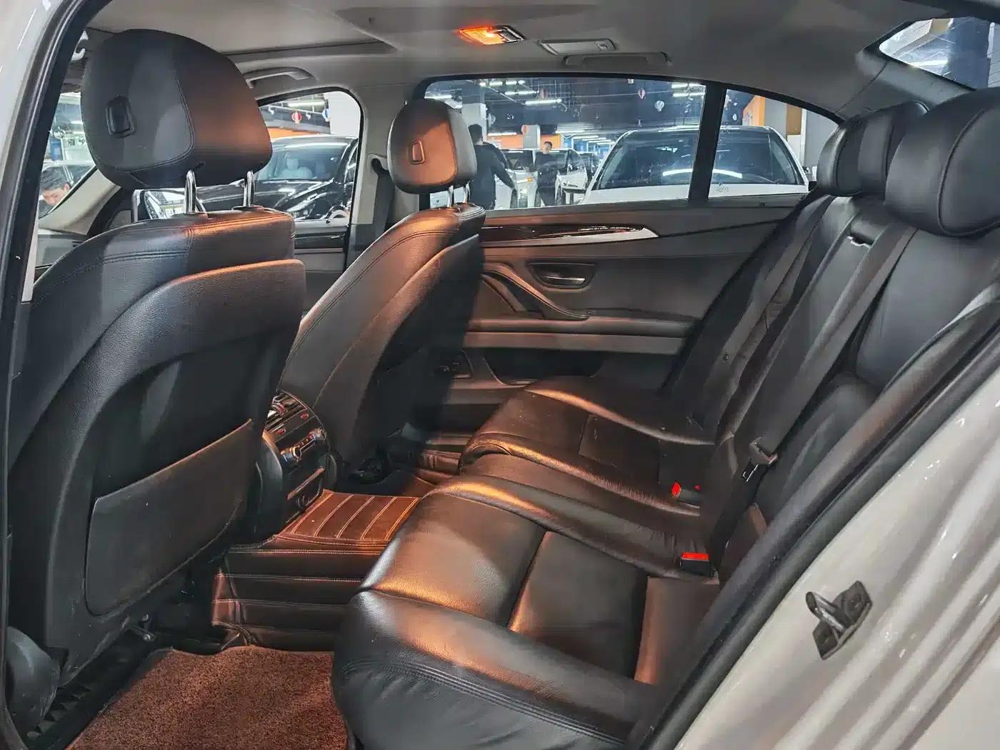 2014 BMW 5 Series 528Li Leading Edition — миниатюра 7