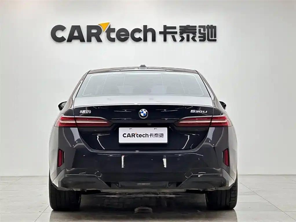 2024 BMW 5 Series 530Li Luxury M Sport Package — миниатюра 4