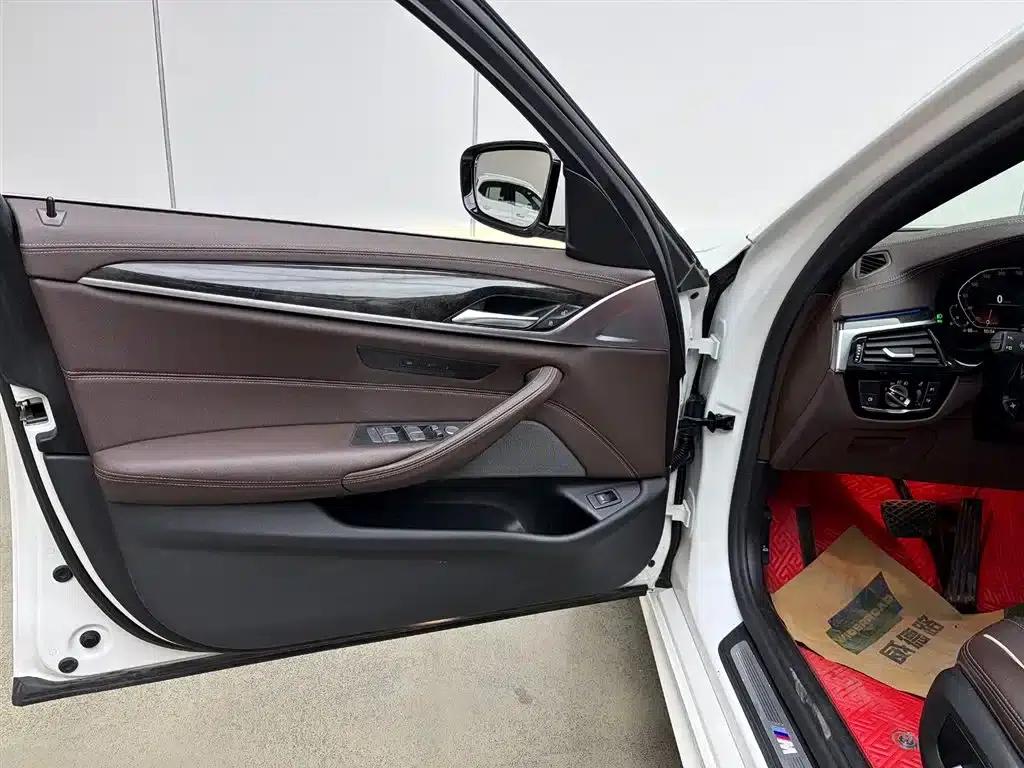 2022 BMW 5 Series Facelift 525Li M Sport Package — миниатюра 12