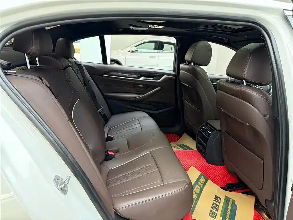 2022 BMW 5 Series Facelift 525Li M Sport Package — миниатюра 17