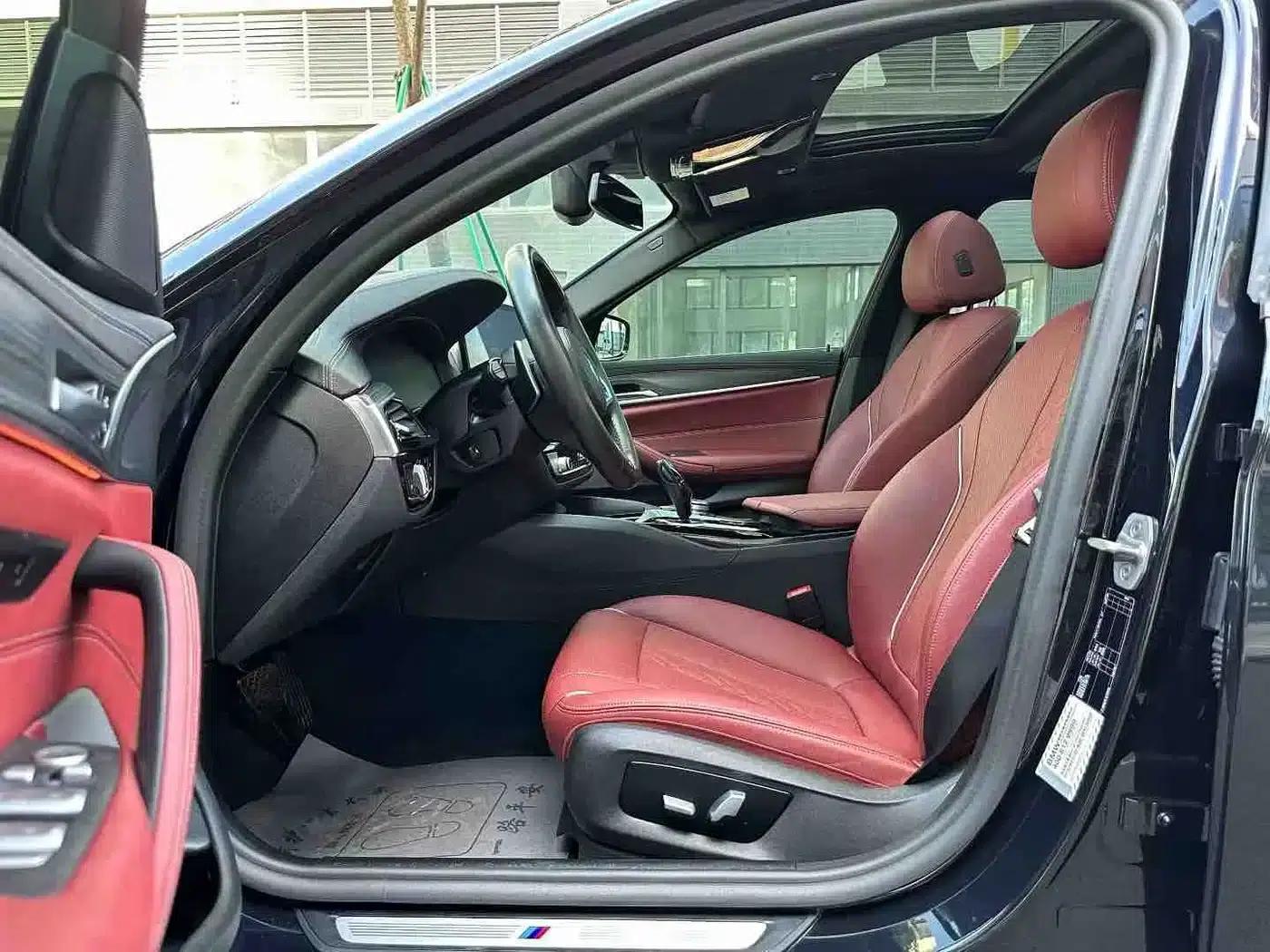 2021 BMW 5 Series 530Li Leading Edition M Sport Package — миниатюра 4