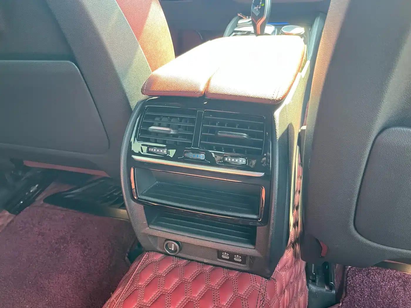 2022 BMW 5 Series 525Li M Sport Package — миниатюра 15