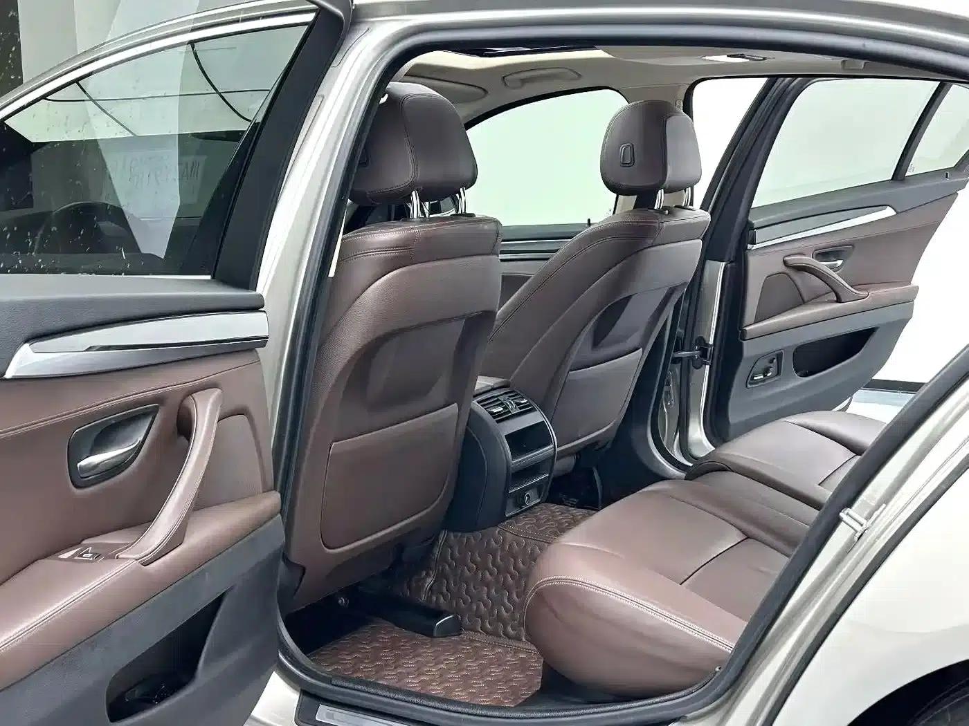 2017 BMW 5 Series 525Li Luxury Design Package — миниатюра 4
