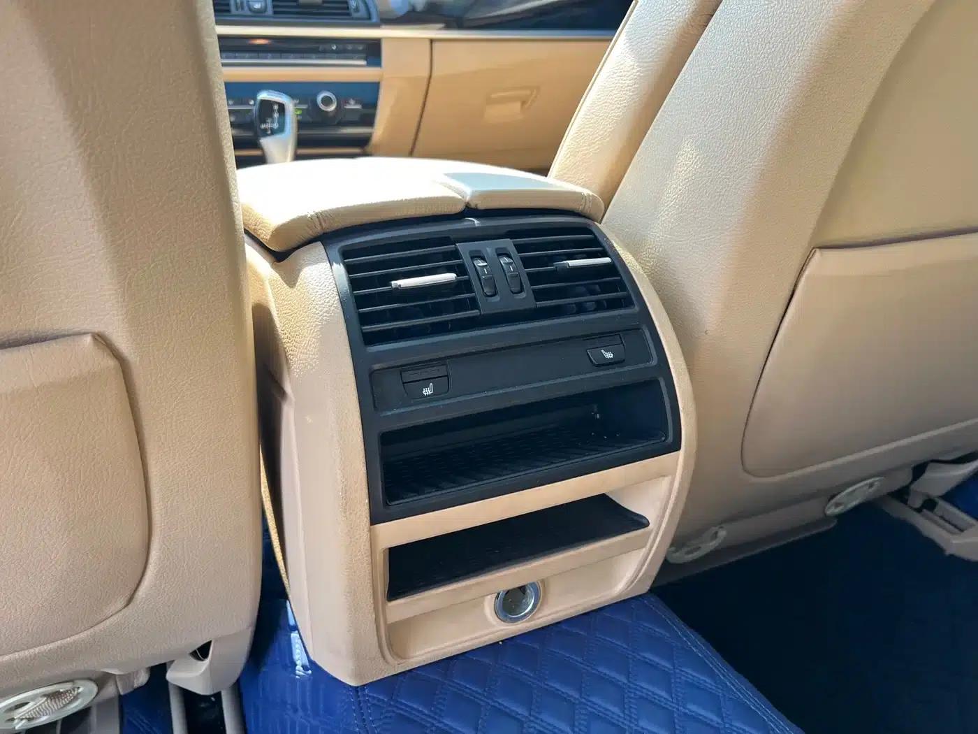 BMW 5 Series 2011 523Li Luxury — миниатюра 13