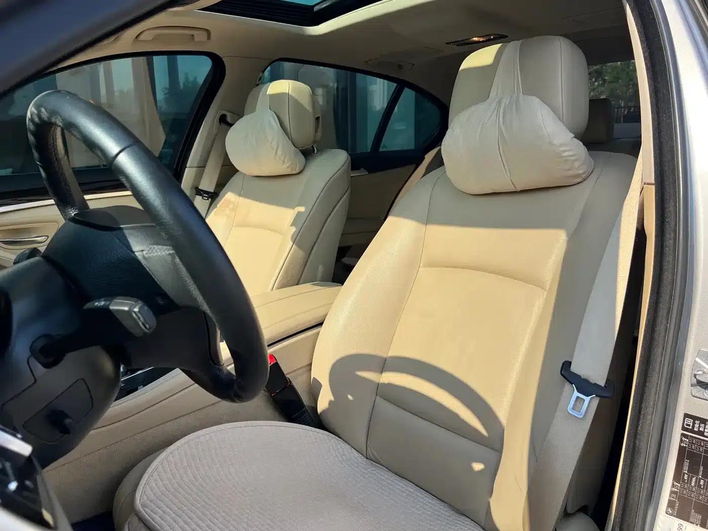BMW 5 Series 2011 523Li Luxury — миниатюра 9