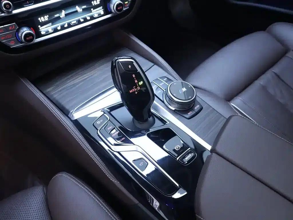 BMW 5 Series 2023 530Li Luxury Package — миниатюра 12