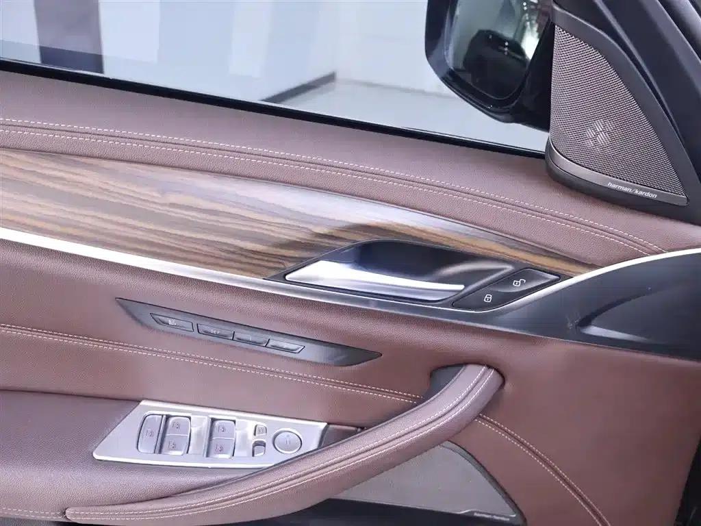 BMW 5 Series 2023 530Li Luxury Package — миниатюра 17