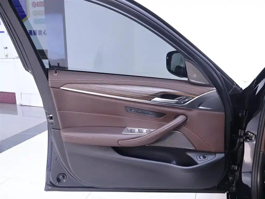 BMW 5 Series 2023 530Li Luxury Package — миниатюра 18