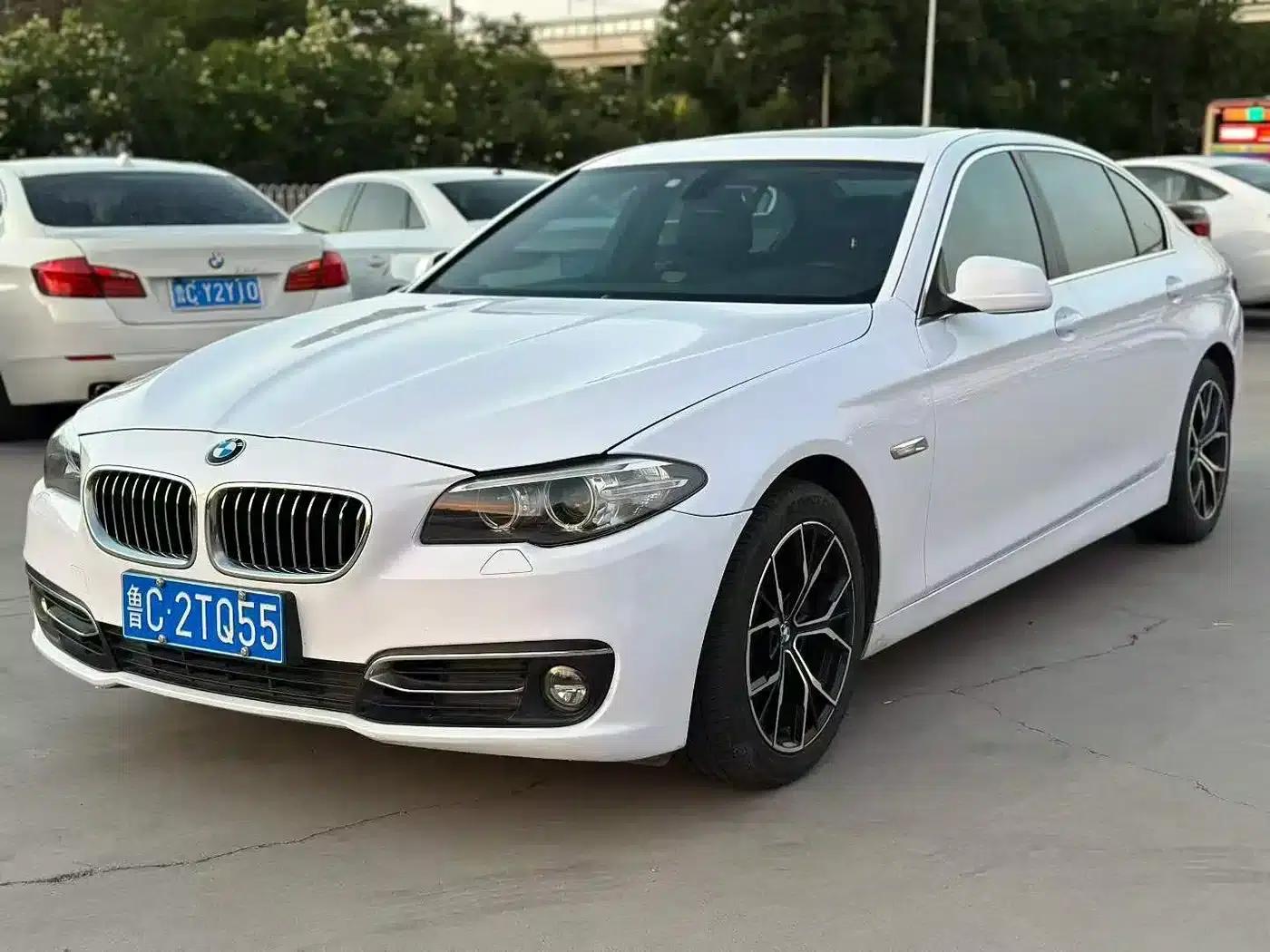BMW 5 Series 2012 523Li Leading Edition — миниатюра 1